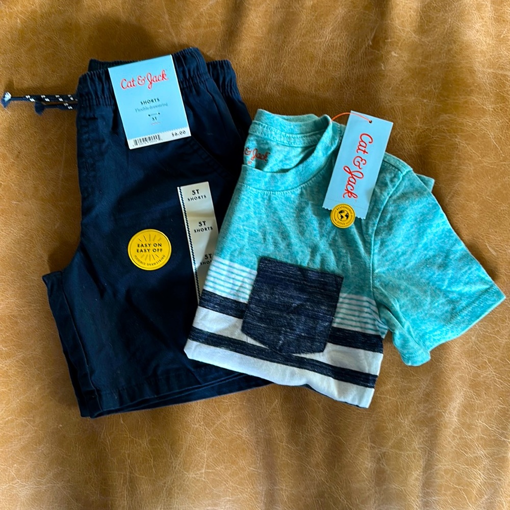 5T boys set. NWT! 🏷️ Cat & Jack